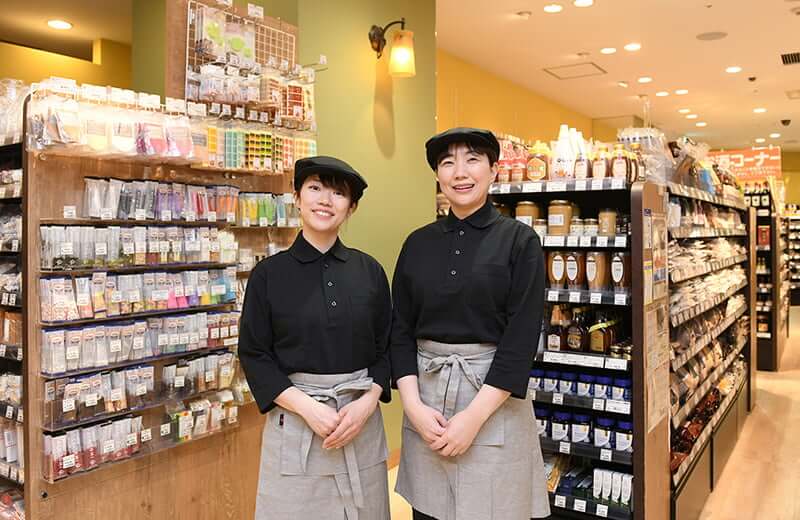 店舗採用